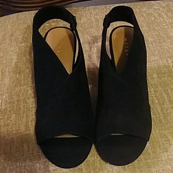 Metaphor black open toed platform heels size 7M - Picture 4 of 7